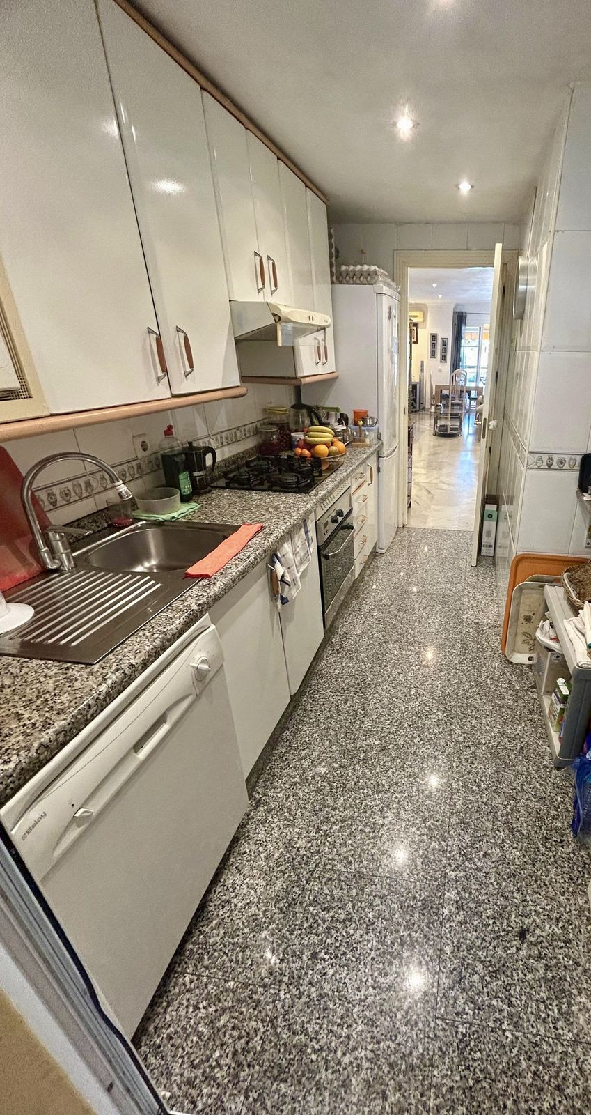 3 Bed Apartment for sale in Nueva Andalucía Costa Del Sol, Málaga, Spain