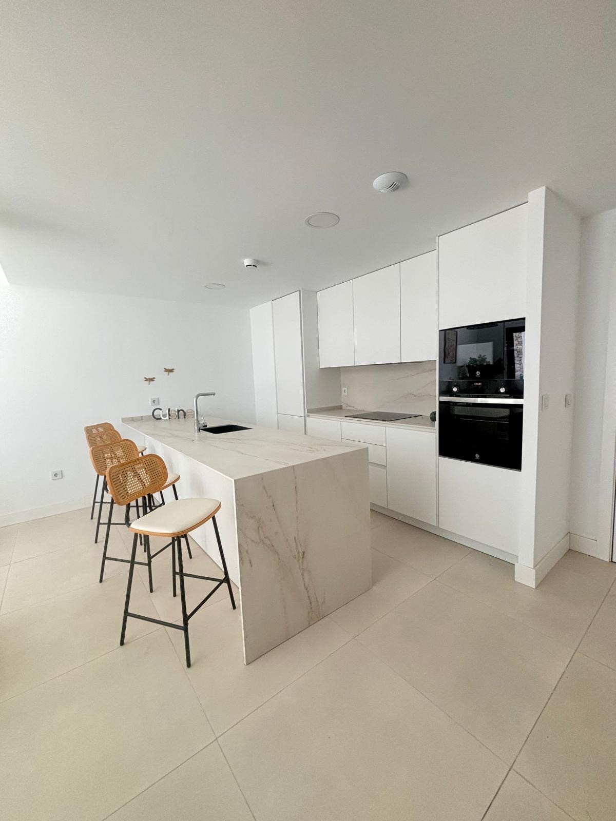 2 Bed Apartment for sale in Fuengirola Costa Del Sol, Málaga, Spain