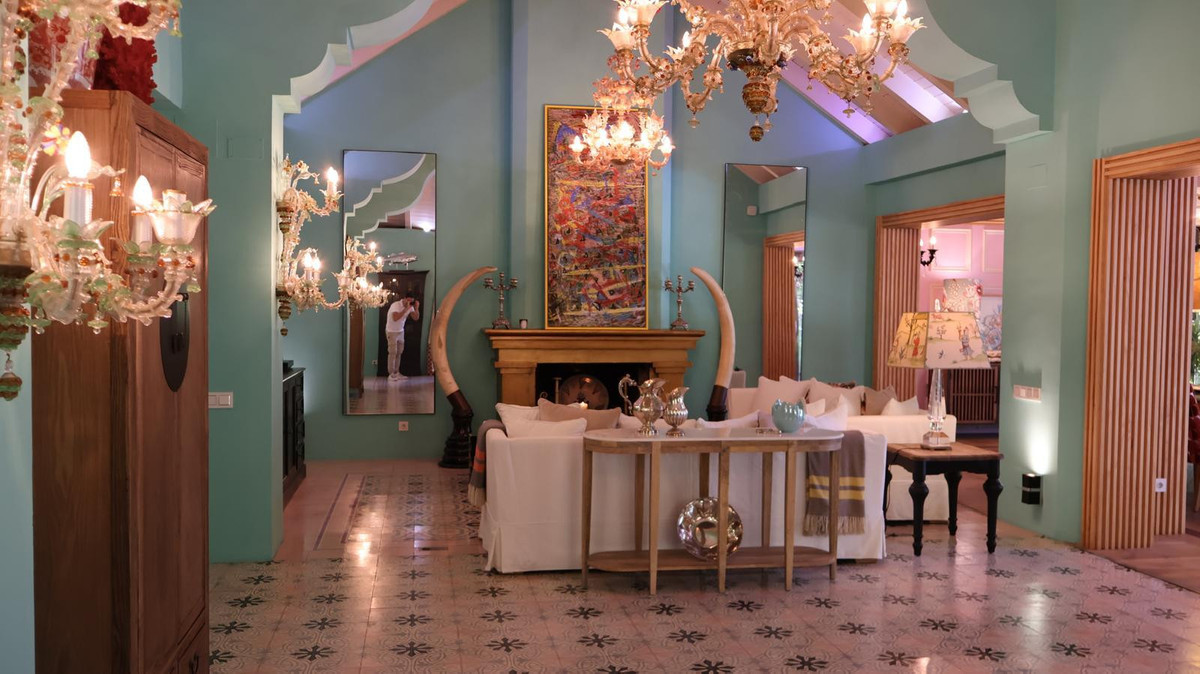 Se vende Villa - Chalet de 5 dormitorios en Costa Del Sol, Málaga, España