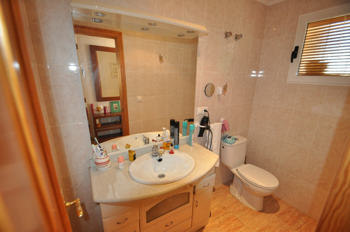 Se vende Adosada de 4 dormitorios en Costa Blanca, Alicante, España