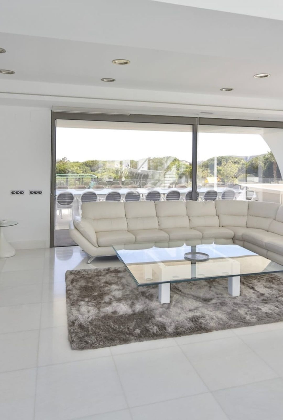 Se vende Villa - Chalet de 18 dormitorios en Costa Del Sol, Cadiz, España