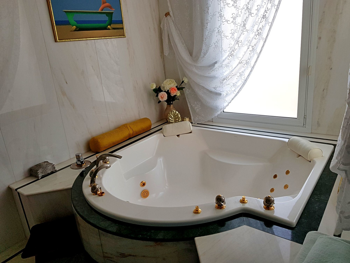 Se vende Ático de 4 dormitorios en Costa Del Sol, Málaga, España