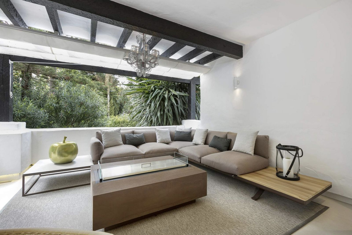 2 Bed Apartment for sale in Marbella Costa Del Sol, Málaga, Spain