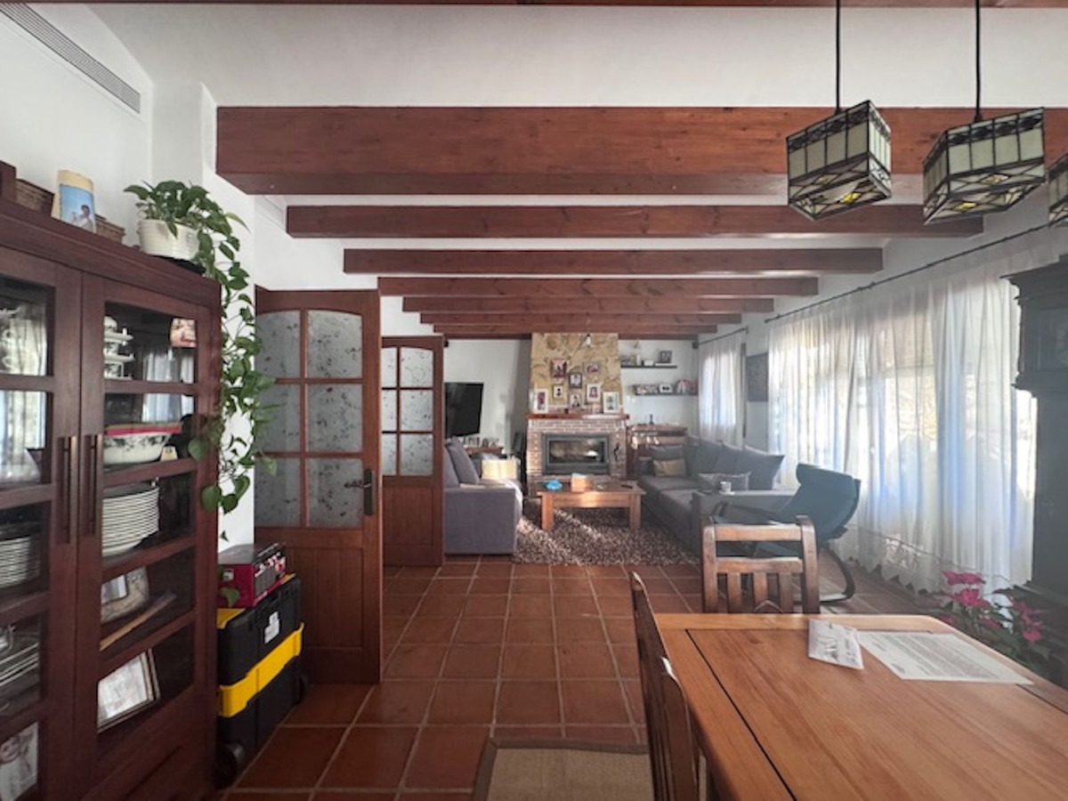 Se vende Villa - Chalet de 4 dormitorios en Costa Del Sol, Málaga, España