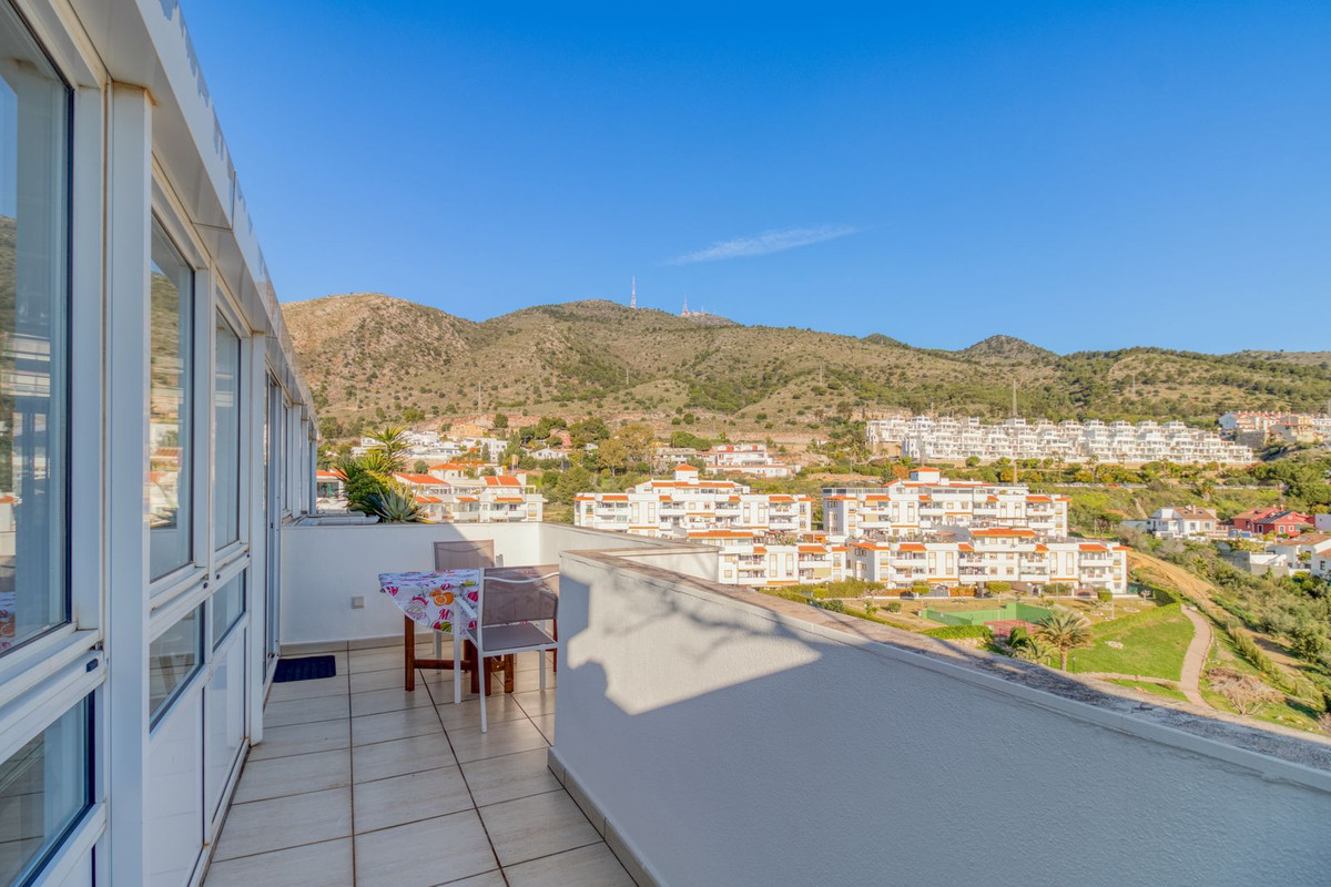 3 Bed Apartment for sale in Benalmadena Costa Del Sol, Málaga, Spain