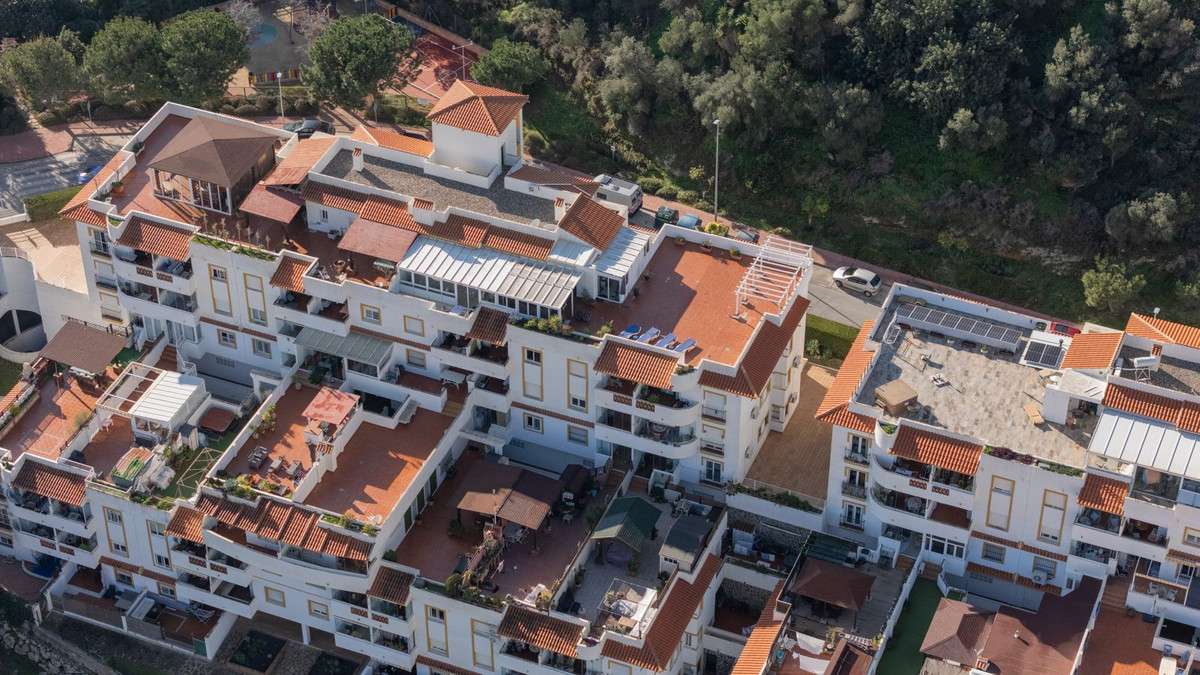 3 Bed Apartment for sale in Benalmadena Costa Del Sol, Málaga, Spain