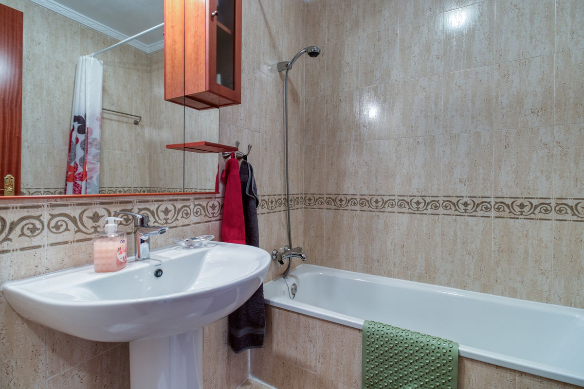 3 Bed Apartment for sale in Benalmadena Costa Del Sol, Málaga, Spain