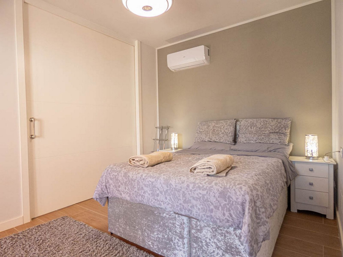 Se vende Apartamento Planta Media de 2 dormitorios en Costa Blanca, Alicante, España