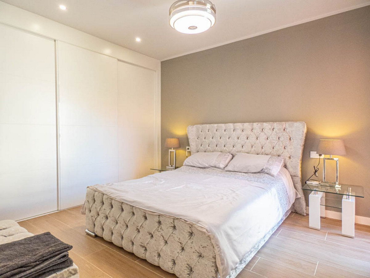 Se vende Apartamento Planta Media de 2 dormitorios en Costa Blanca, Alicante, España