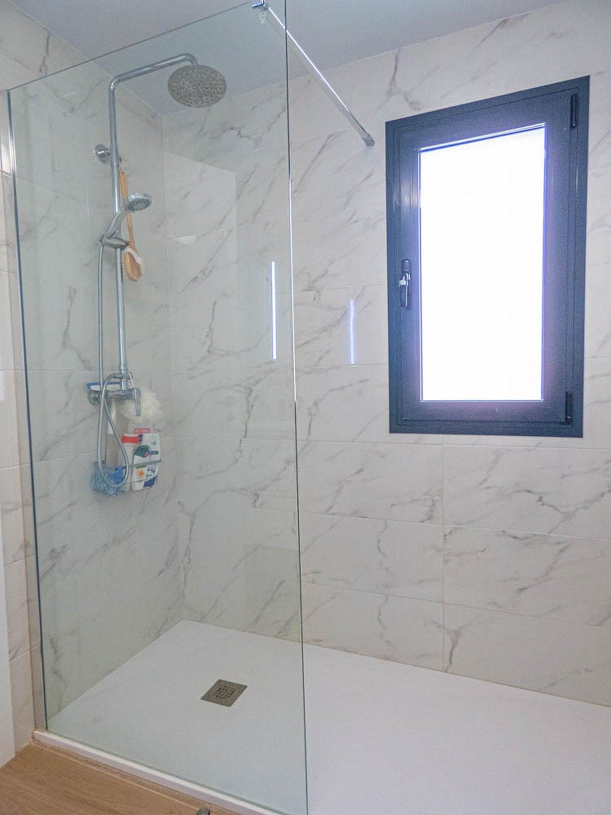 Se vende Apartamento Planta Media de 2 dormitorios en Costa Blanca, Alicante, España