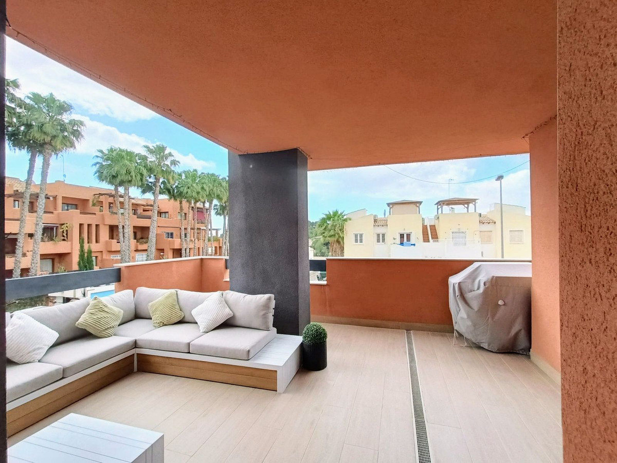 Se vende Apartamento Planta Media de 2 dormitorios en Costa Blanca, Alicante, España