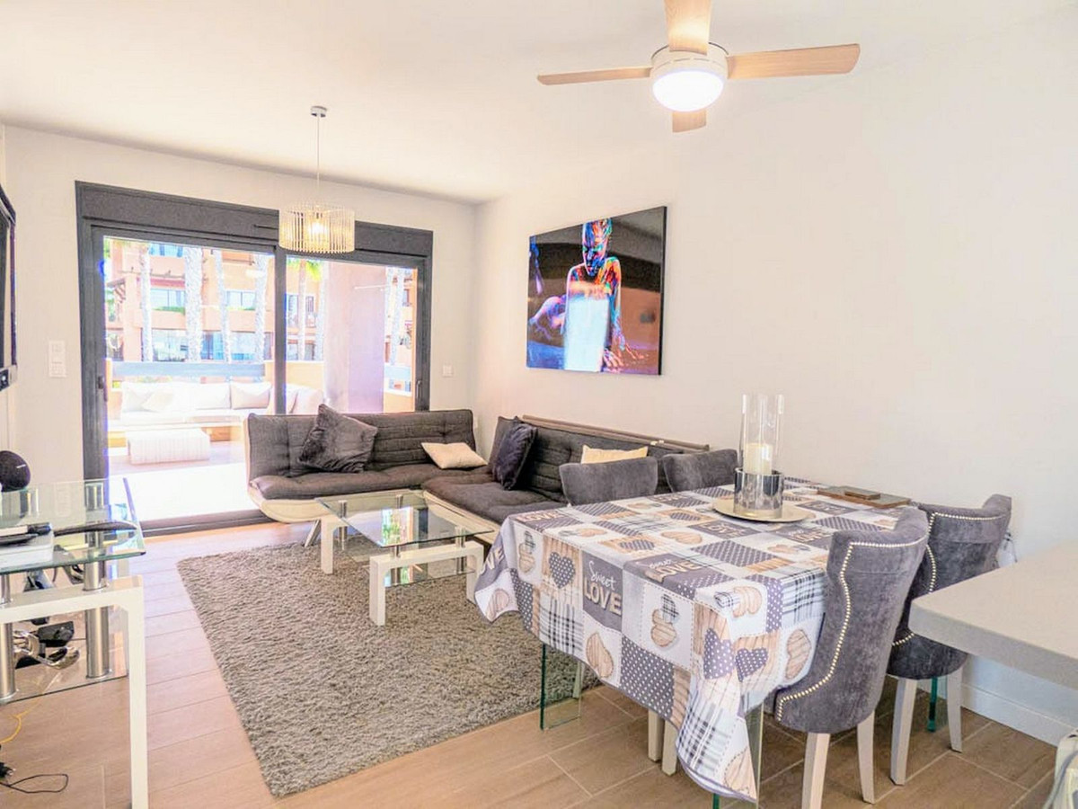 Se vende Apartamento Planta Media de 2 dormitorios en Costa Blanca, Alicante, España