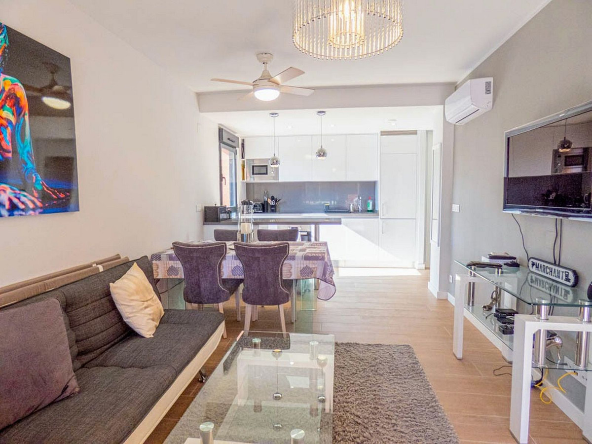 Se vende Apartamento Planta Media de 2 dormitorios en Costa Blanca, Alicante, España