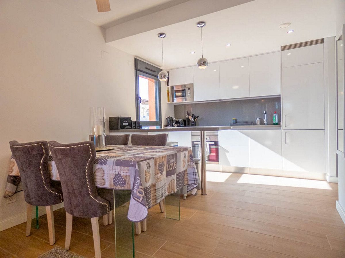 Se vende Apartamento Planta Media de 2 dormitorios en Costa Blanca, Alicante, España