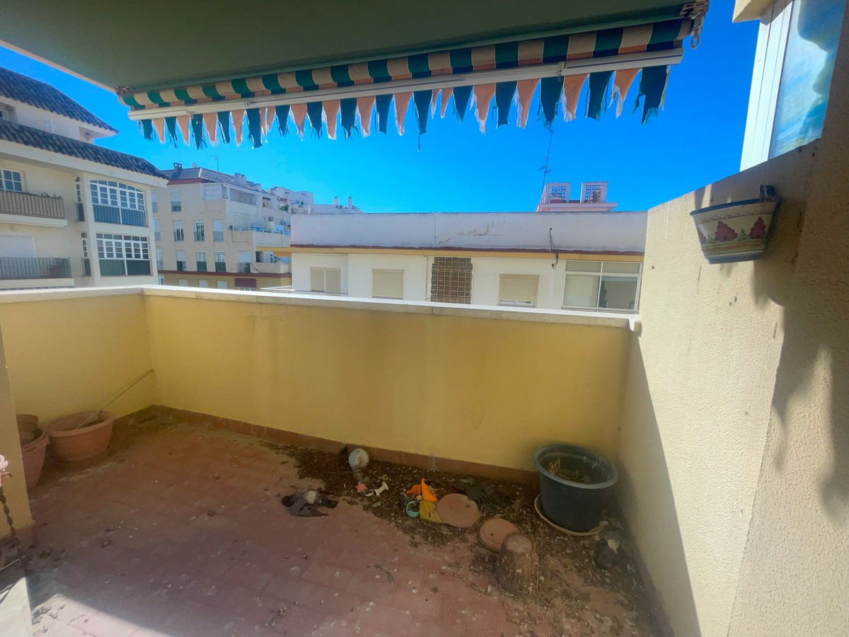 3 Bed Apartment for sale in Estepona Costa Del Sol, Málaga, Spain