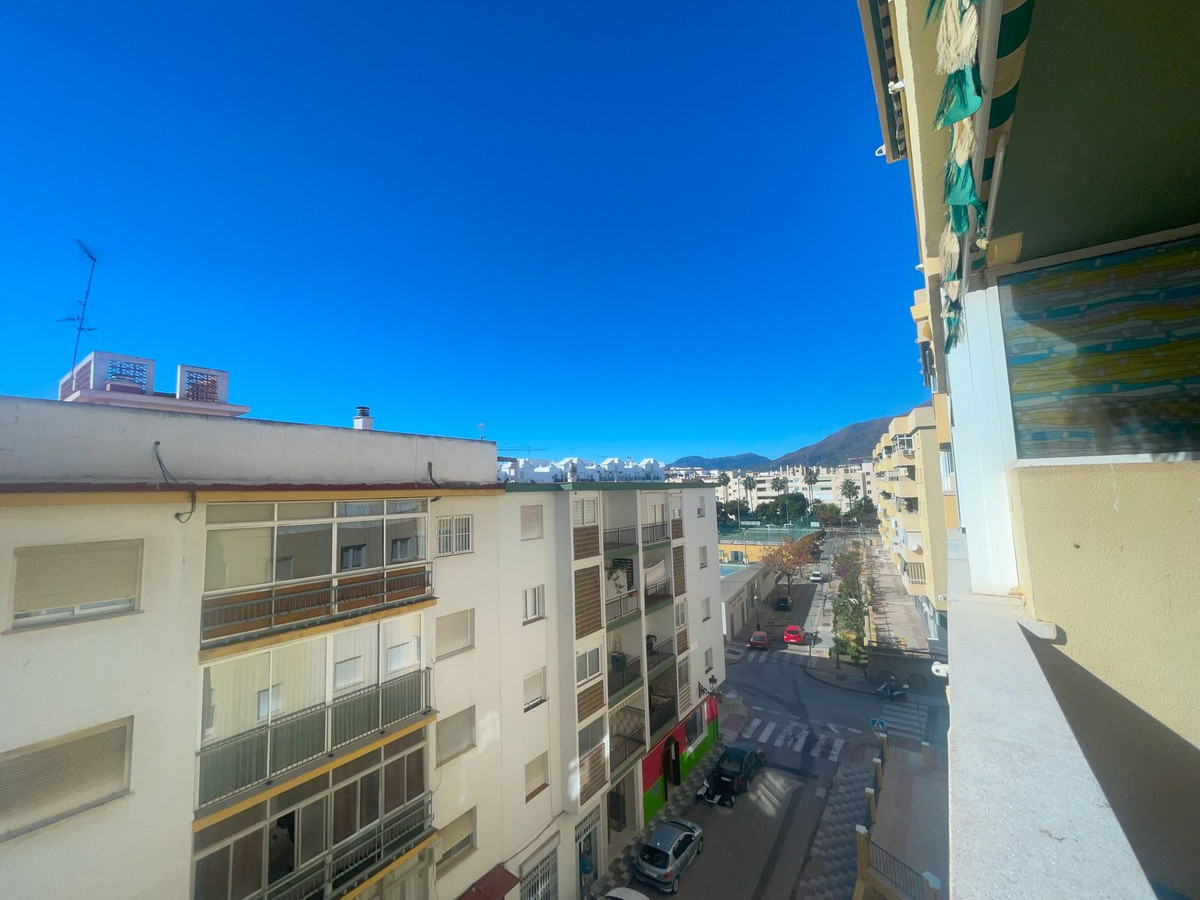 3 Bed Apartment for sale in Estepona Costa Del Sol, Málaga, Spain
