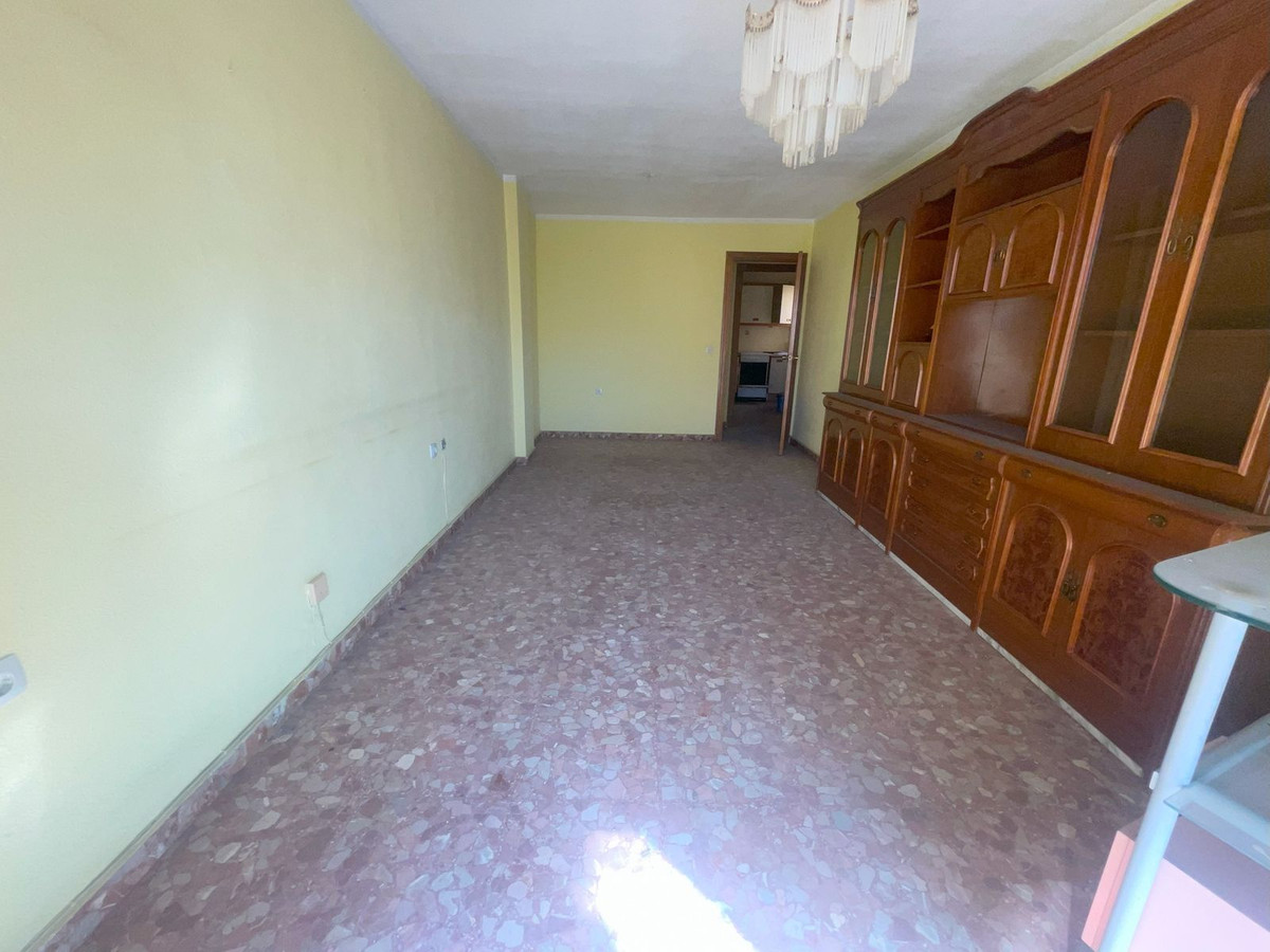 3 Bed Apartment for sale in Estepona Costa Del Sol, Málaga, Spain