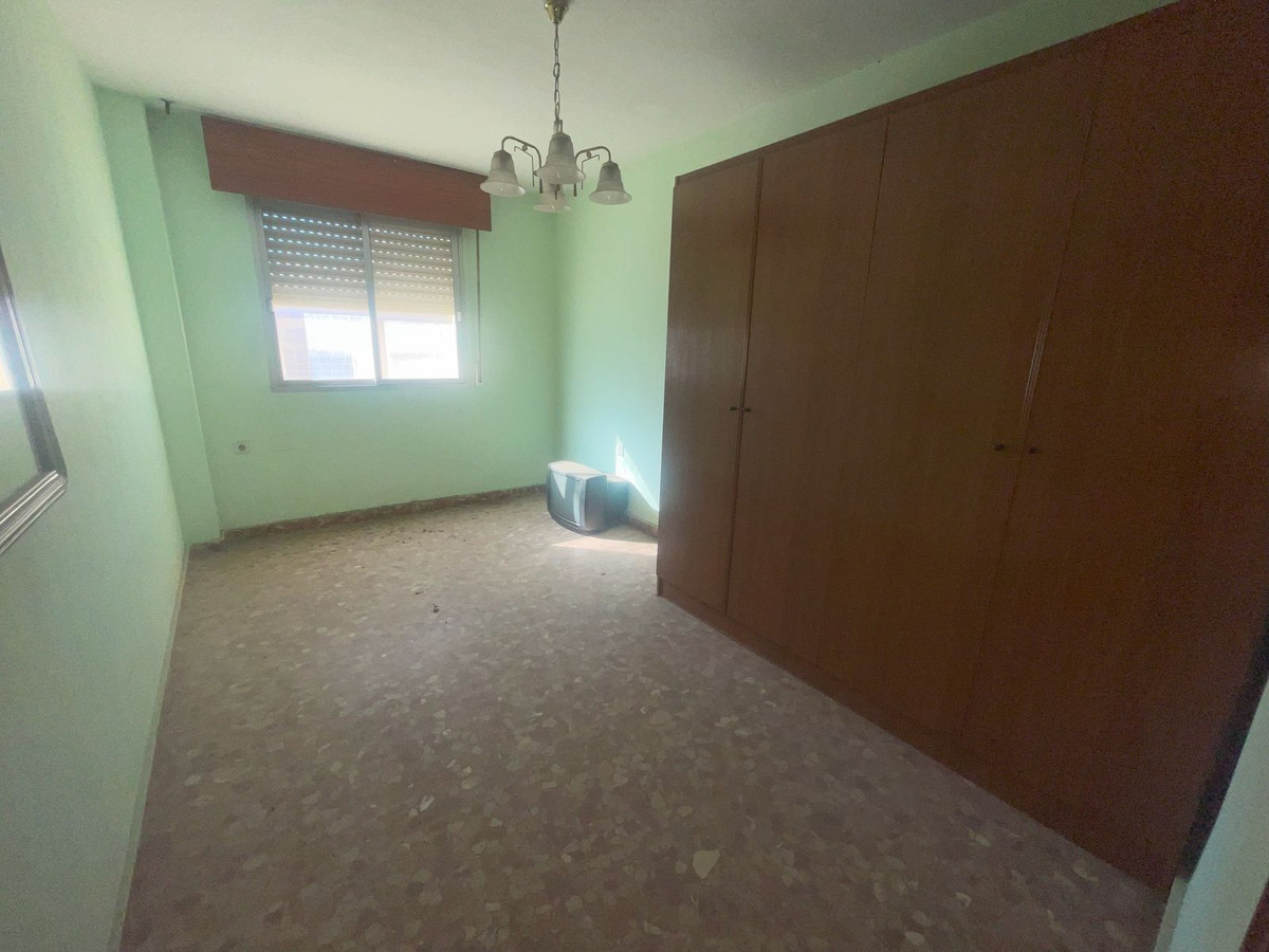 3 Bed Apartment for sale in Estepona Costa Del Sol, Málaga, Spain