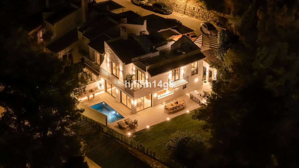 Se vende Adosada de 5 dormitorios en Costa Del Sol, Málaga, España