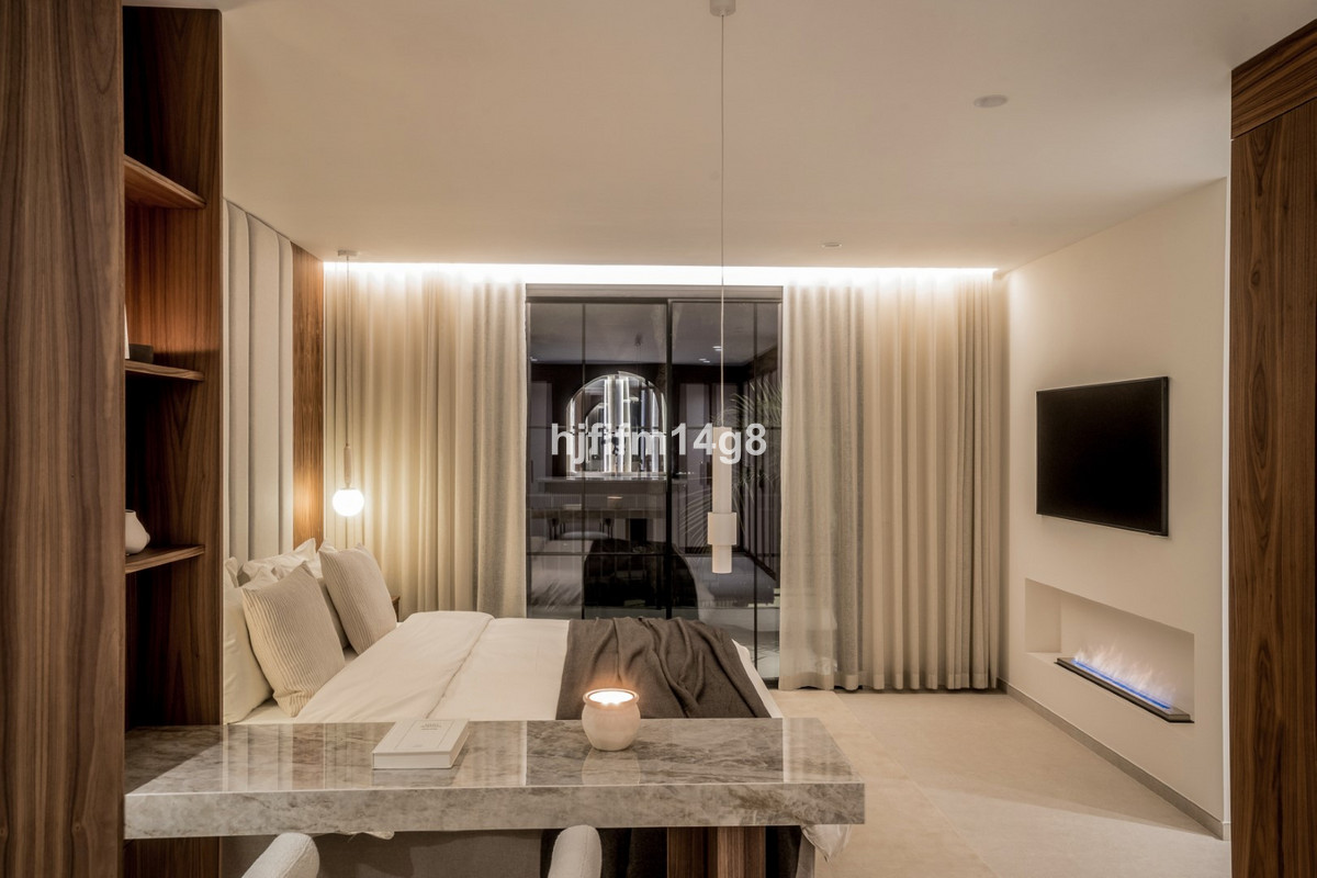 Se vende Adosada de 5 dormitorios en Costa Del Sol, Málaga, España