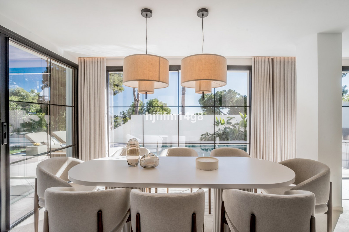 Se vende Adosada de 5 dormitorios en Costa Del Sol, Málaga, España