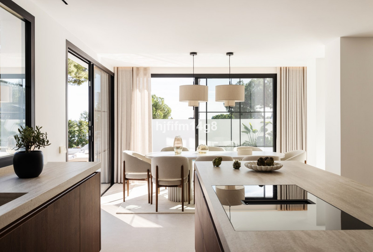 Se vende Adosada de 5 dormitorios en Costa Del Sol, Málaga, España