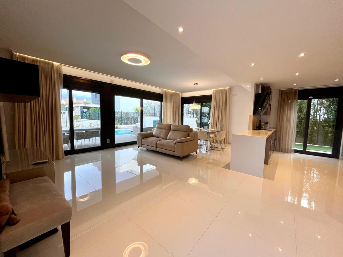 4 Bed Townhouse for sale in Dehesa De Campoamor Costa Blanca, Alicante, Spain