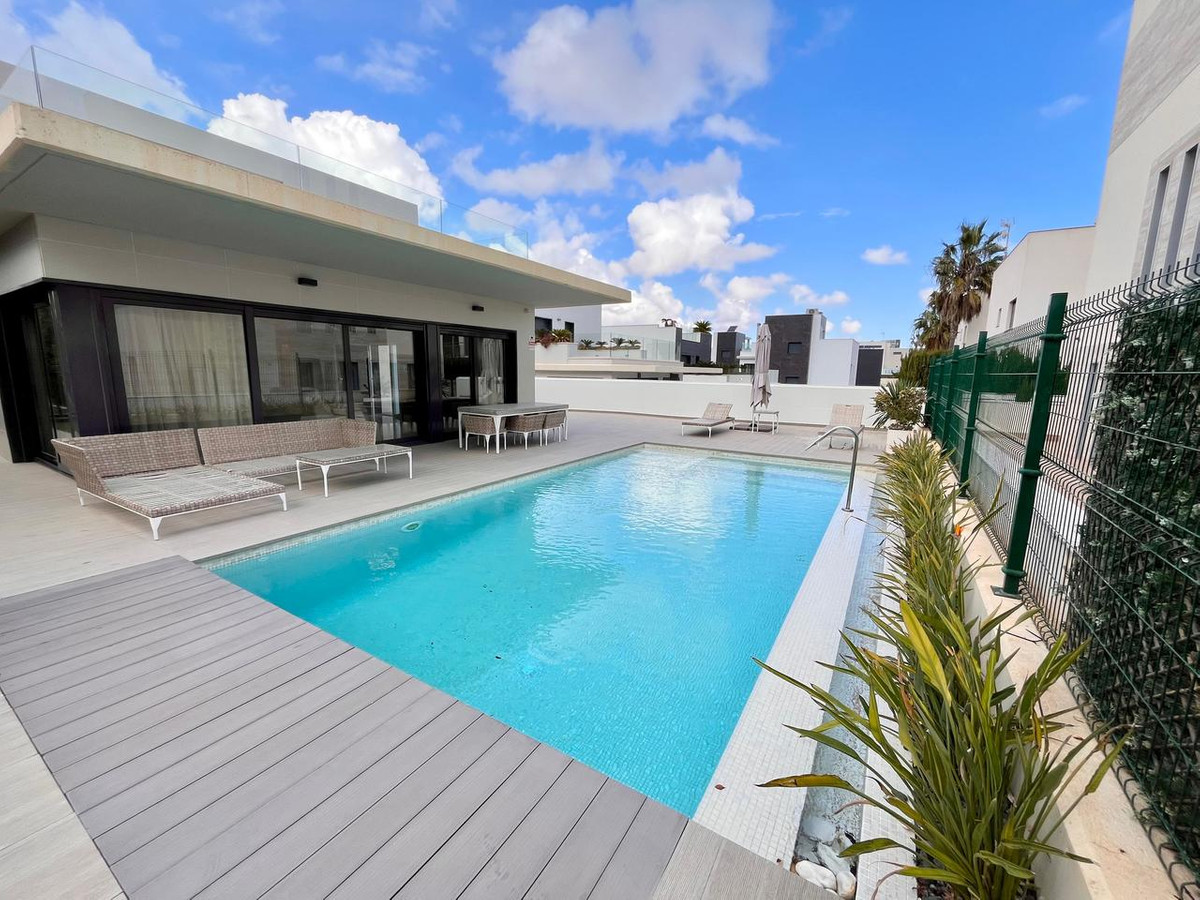 4 Bed Townhouse for sale in Dehesa De Campoamor Costa Blanca, Alicante, Spain