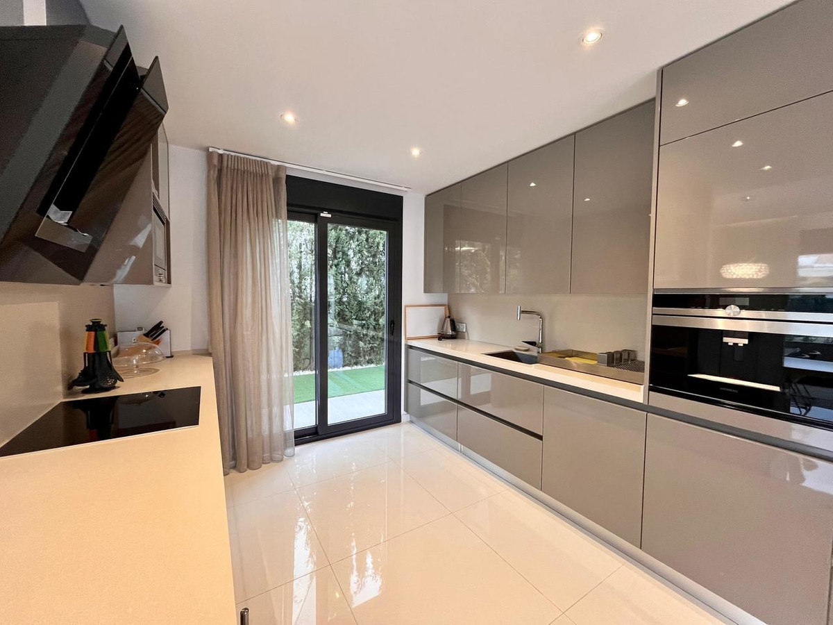 4 Bed Townhouse for sale in Dehesa De Campoamor Costa Blanca, Alicante, Spain