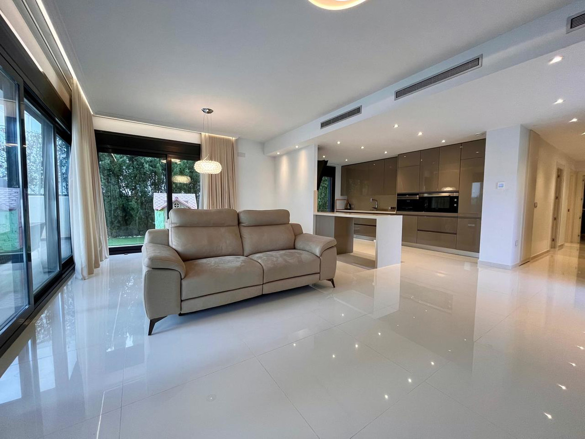 4 Bed Townhouse for sale in Dehesa De Campoamor Costa Blanca, Alicante, Spain