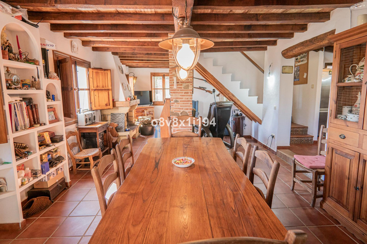 Se vende Finca - Cortijo de 5 dormitorios en Costa Del Sol, Málaga, España