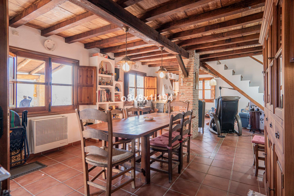 Se vende Finca - Cortijo de 5 dormitorios en Costa Del Sol, Málaga, España