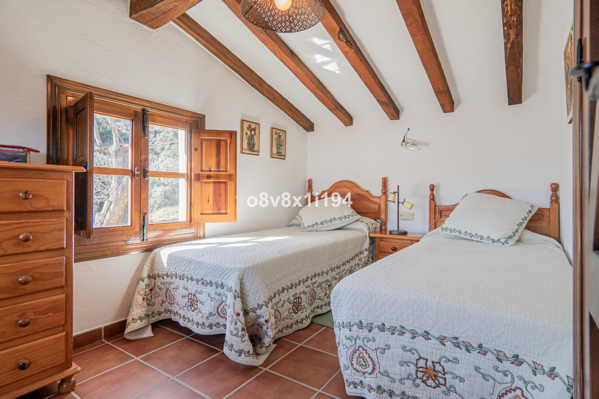 Se vende Finca - Cortijo de 5 dormitorios en Costa Del Sol, Málaga, España