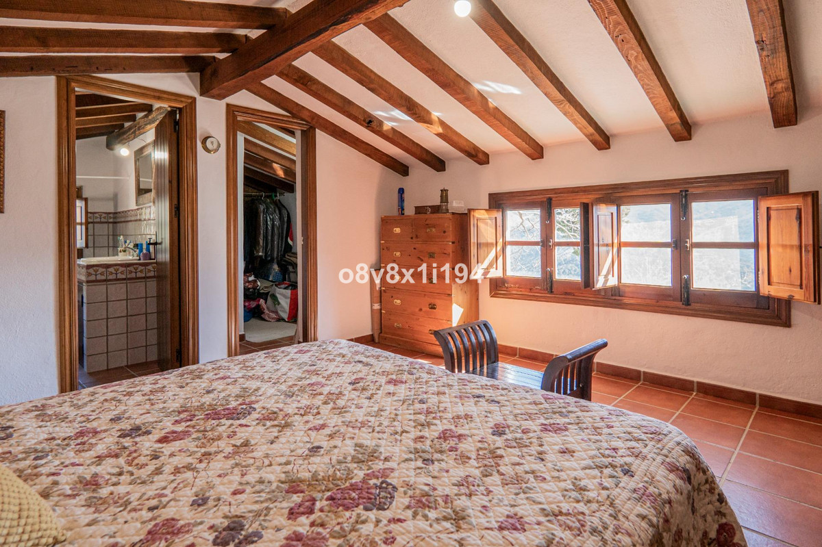 Se vende Finca - Cortijo de 5 dormitorios en Costa Del Sol, Málaga, España