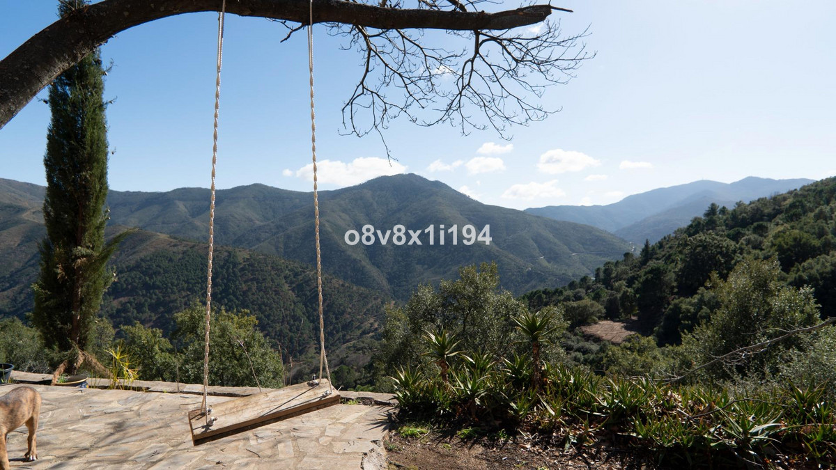 Se vende Finca - Cortijo de 5 dormitorios en Costa Del Sol, Málaga, España