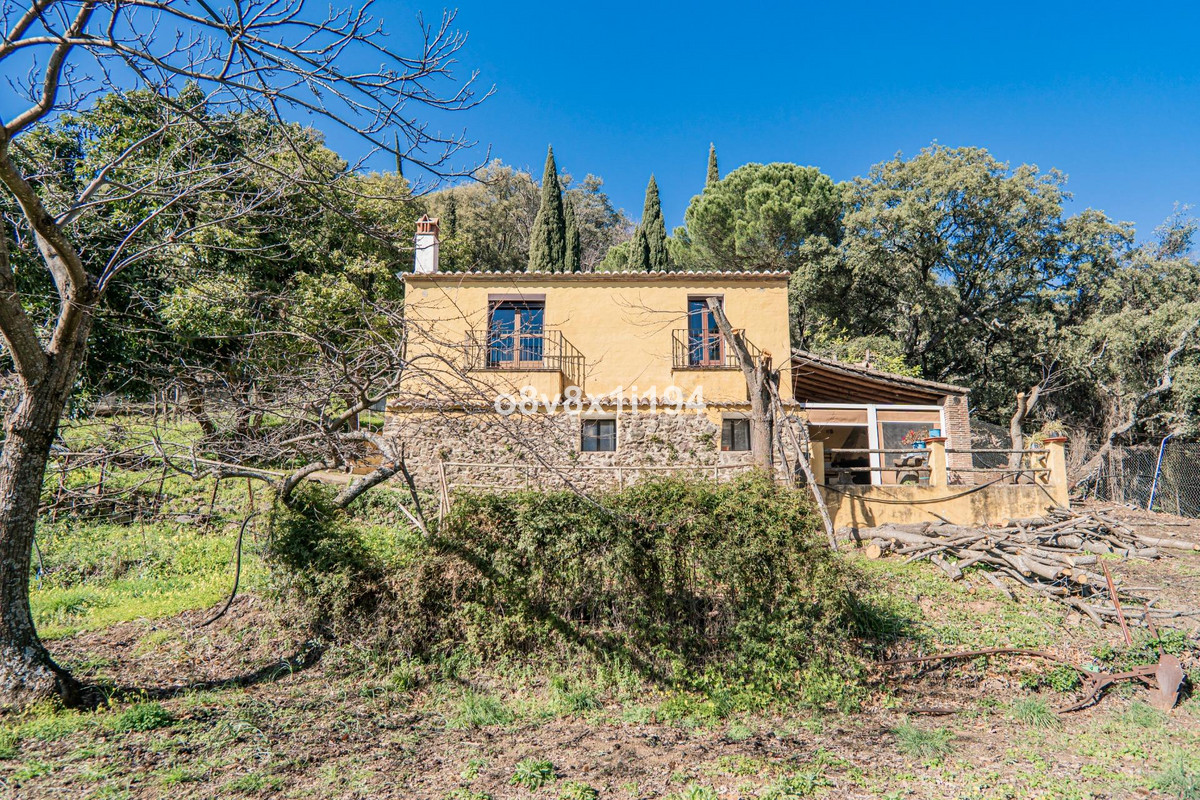 Se vende Finca - Cortijo de 5 dormitorios en Costa Del Sol, Málaga, España