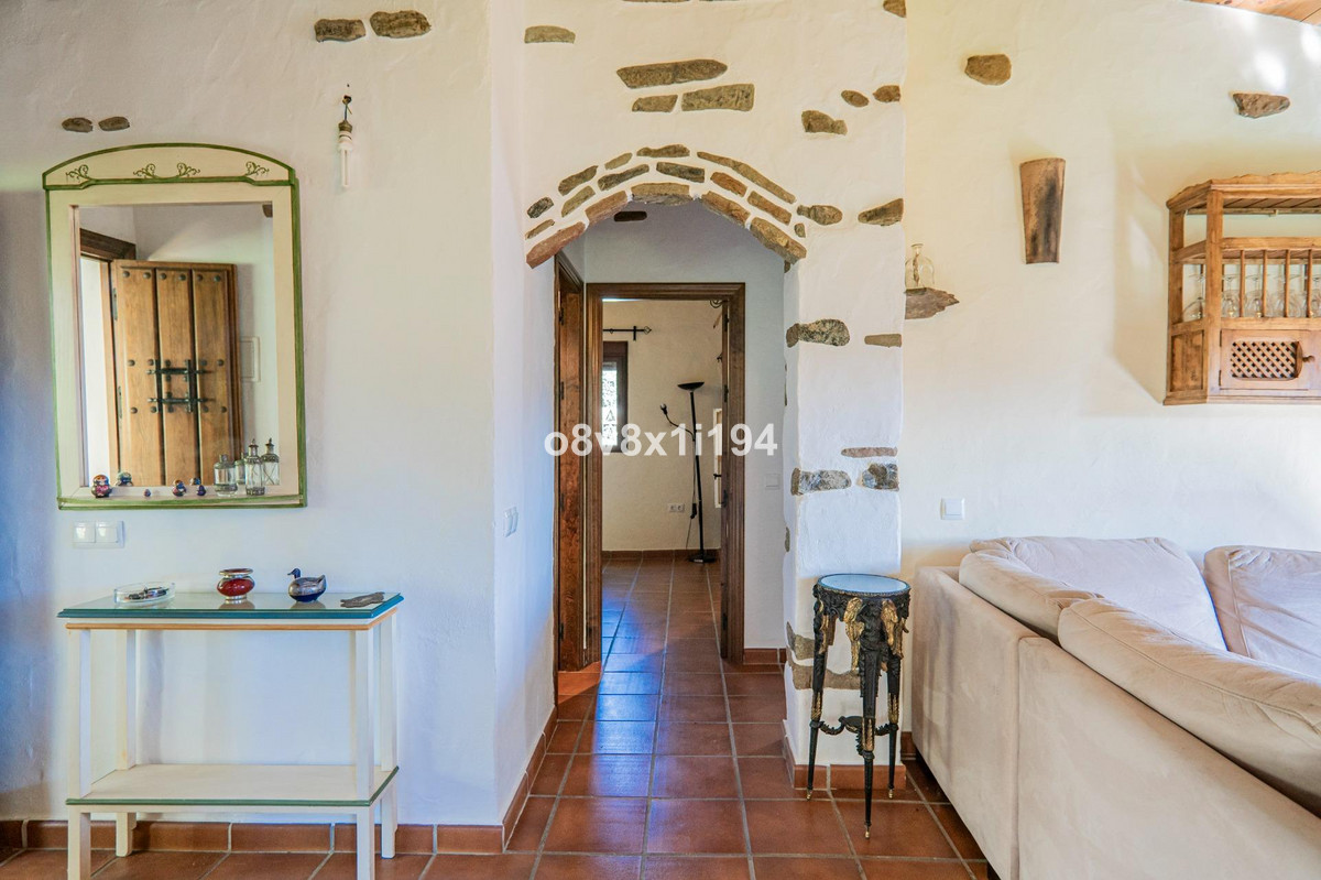 Se vende Finca - Cortijo de 5 dormitorios en Costa Del Sol, Málaga, España