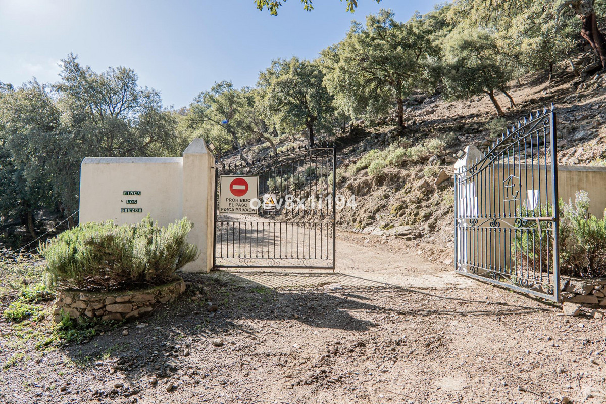 Se vende Finca - Cortijo de 5 dormitorios en Costa Del Sol, Málaga, España