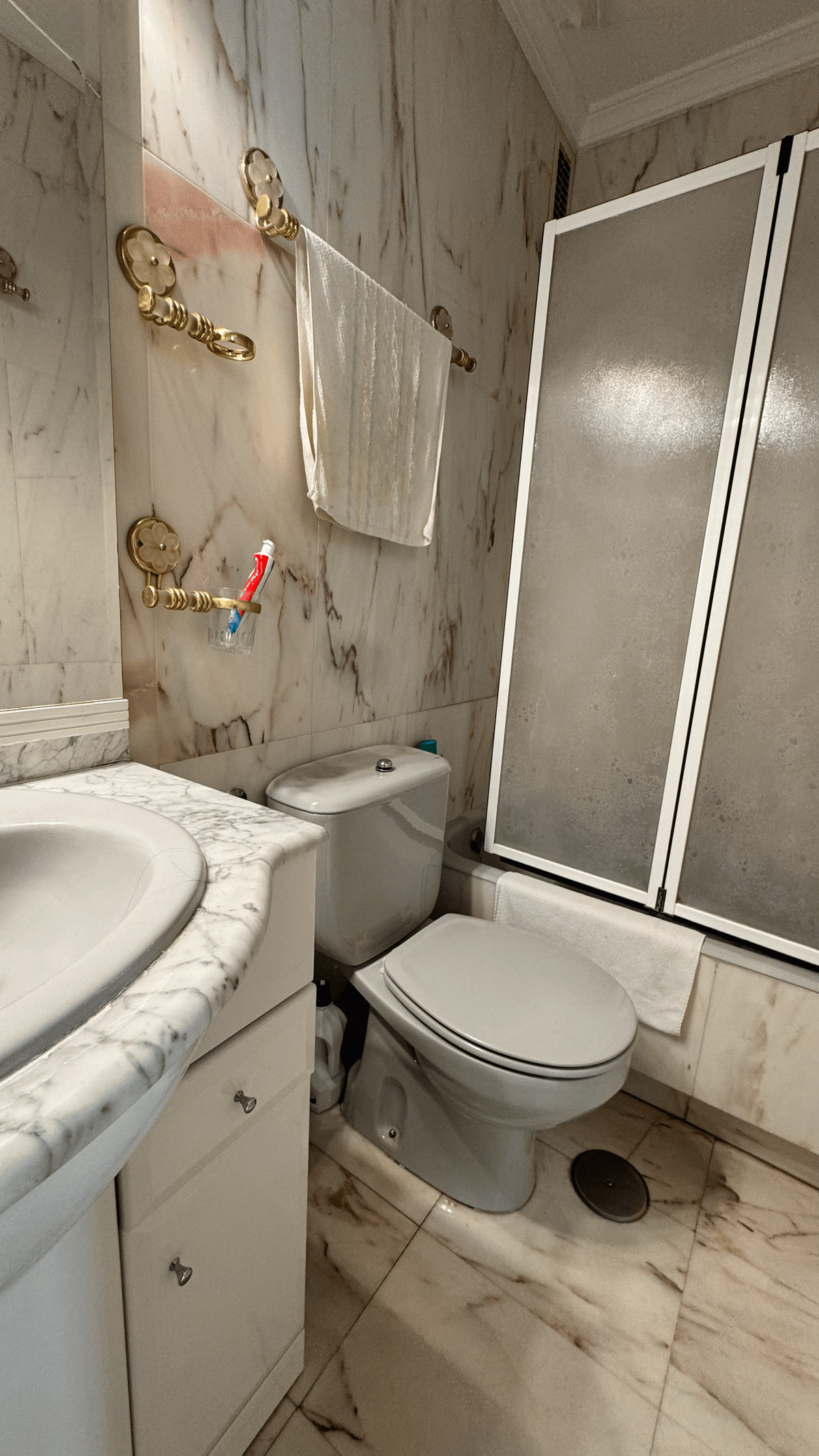 3 Bed Apartment for sale in Fuengirola Costa Del Sol, Málaga, Spain