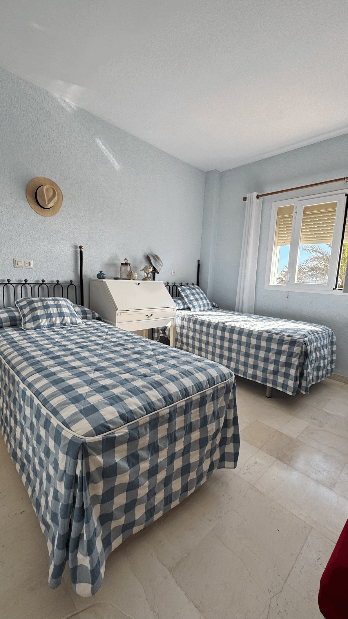 3 Bed Apartment for sale in Fuengirola Costa Del Sol, Málaga, Spain