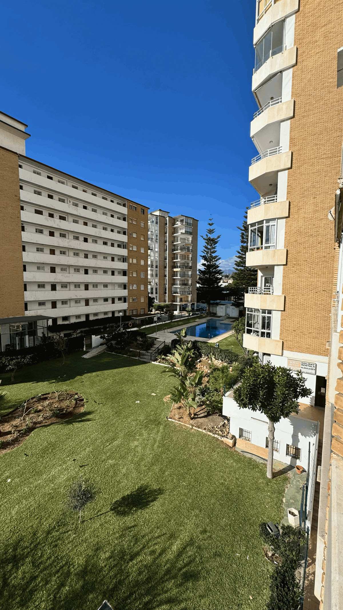 3 Bed Apartment for sale in Fuengirola Costa Del Sol, Málaga, Spain