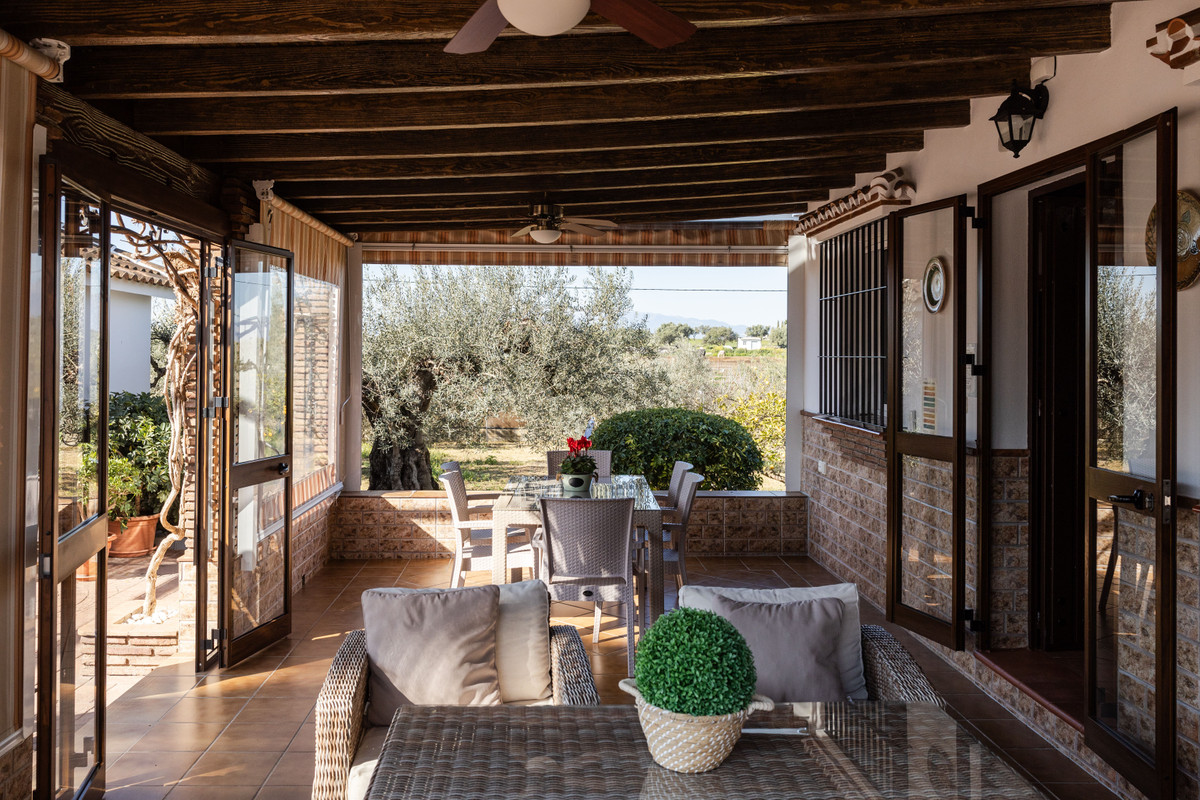 5 Bed Townhouse for sale in Alhaurín El Grande Costa Del Sol, Málaga, Spain