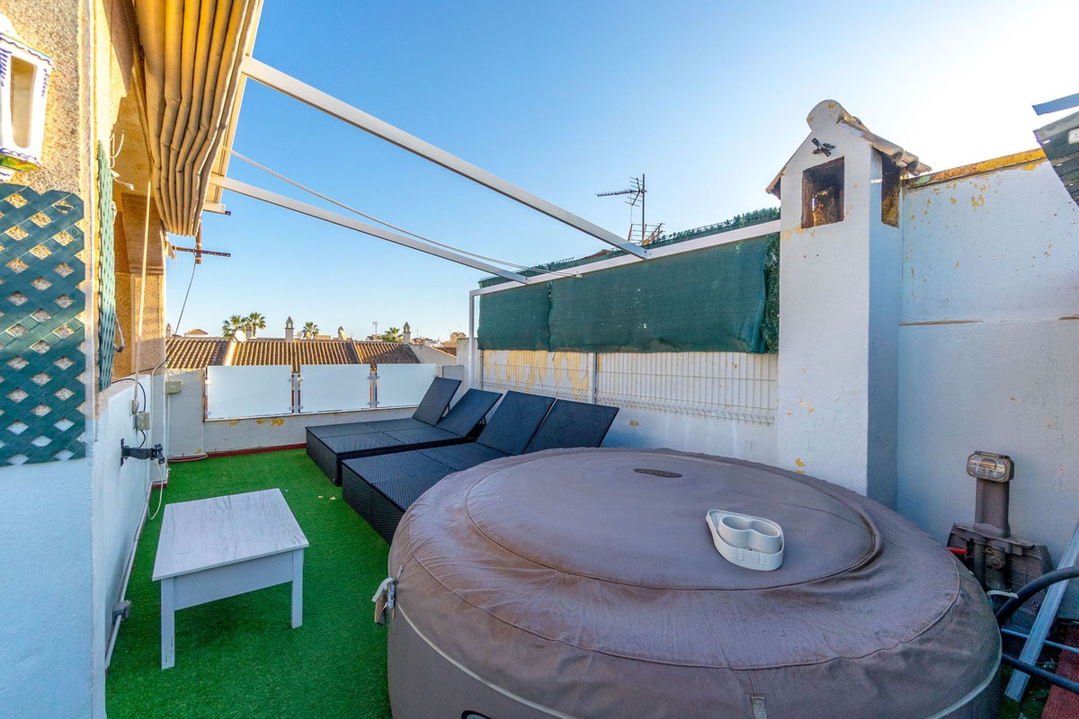 Se vende Adosada de 3 dormitorios en Costa Blanca, Alicante, España