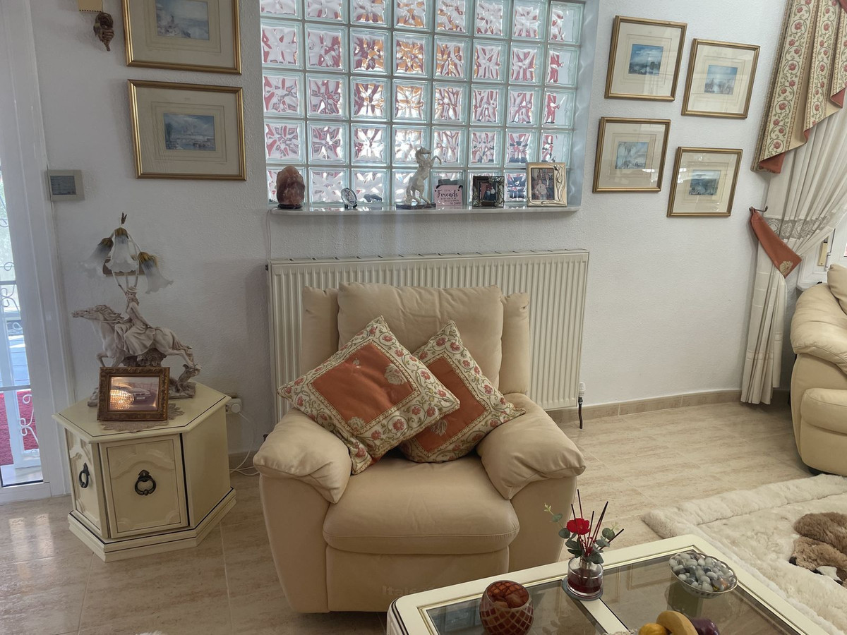 Se vende Villa - Chalet de 5 dormitorios en Costa Blanca, Alicante, España