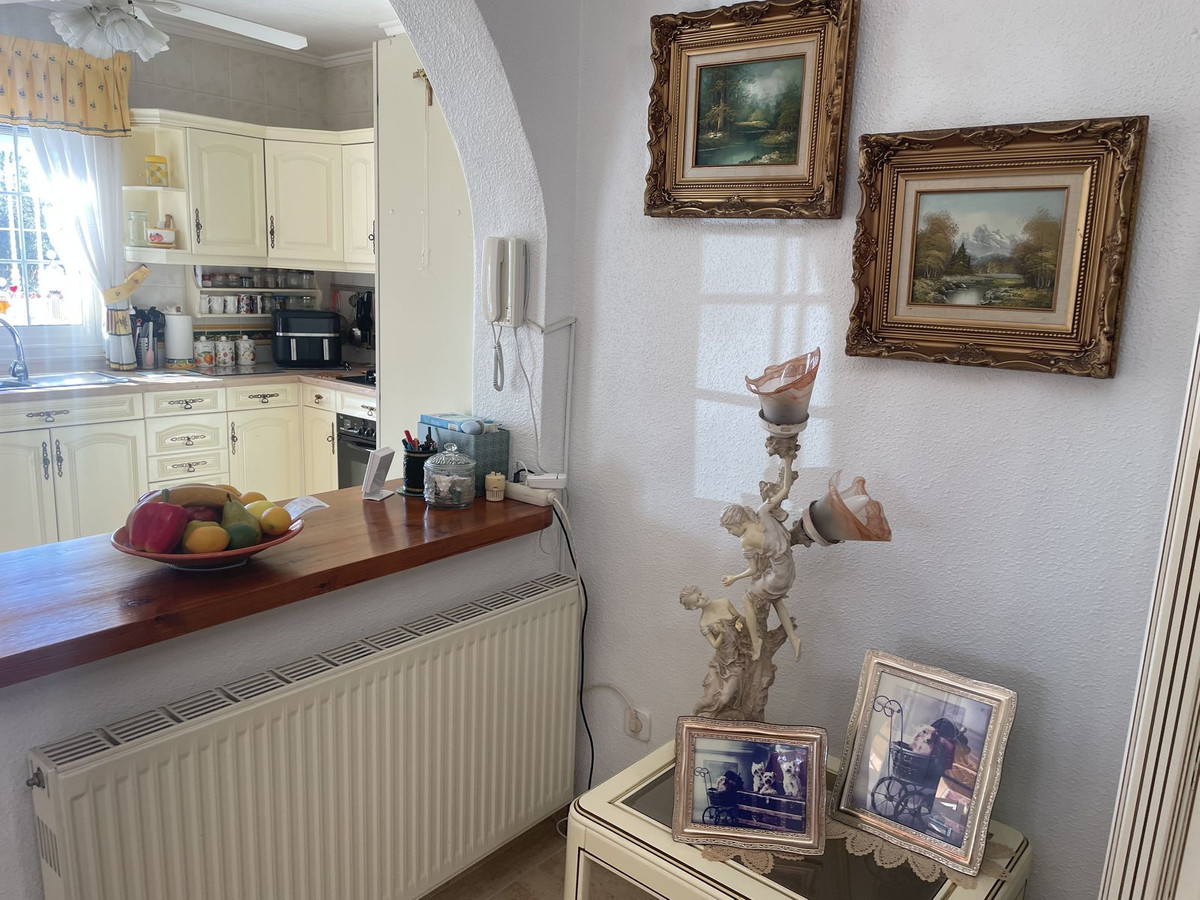 Se vende Villa - Chalet de 5 dormitorios en Costa Blanca, Alicante, España