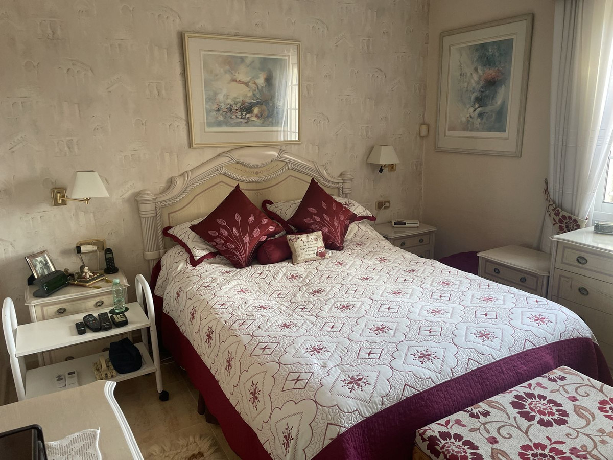 Se vende Villa - Chalet de 5 dormitorios en Costa Blanca, Alicante, España