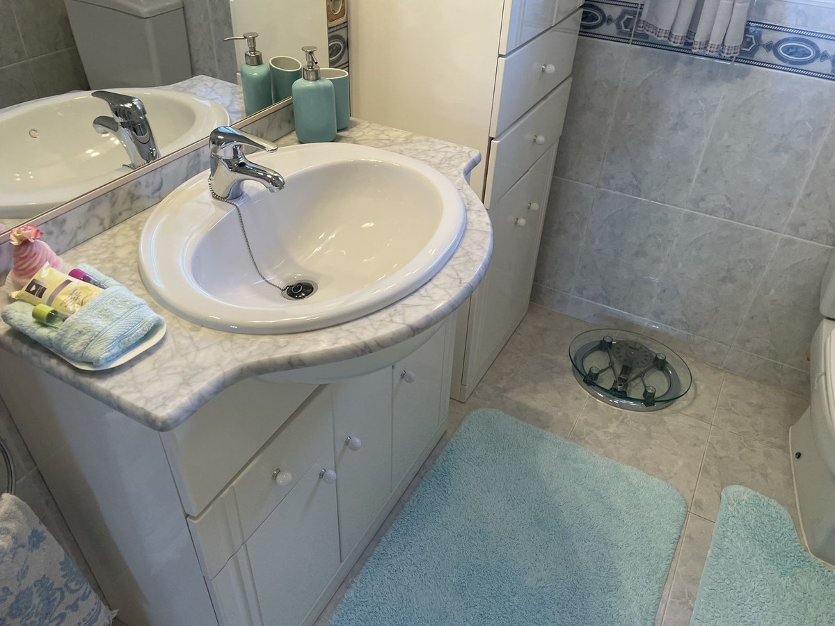 Se vende Villa - Chalet de 5 dormitorios en Costa Blanca, Alicante, España