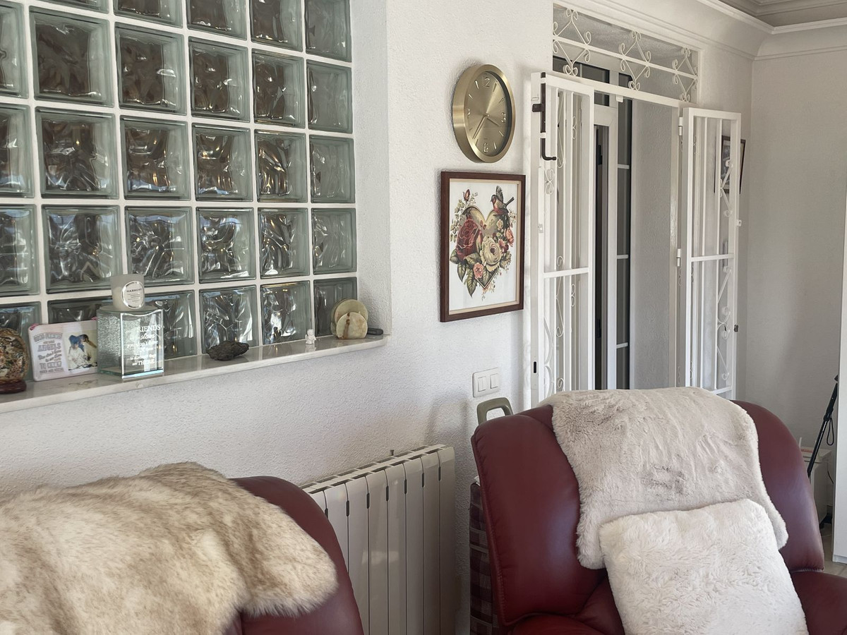 Se vende Villa - Chalet de 5 dormitorios en Costa Blanca, Alicante, España