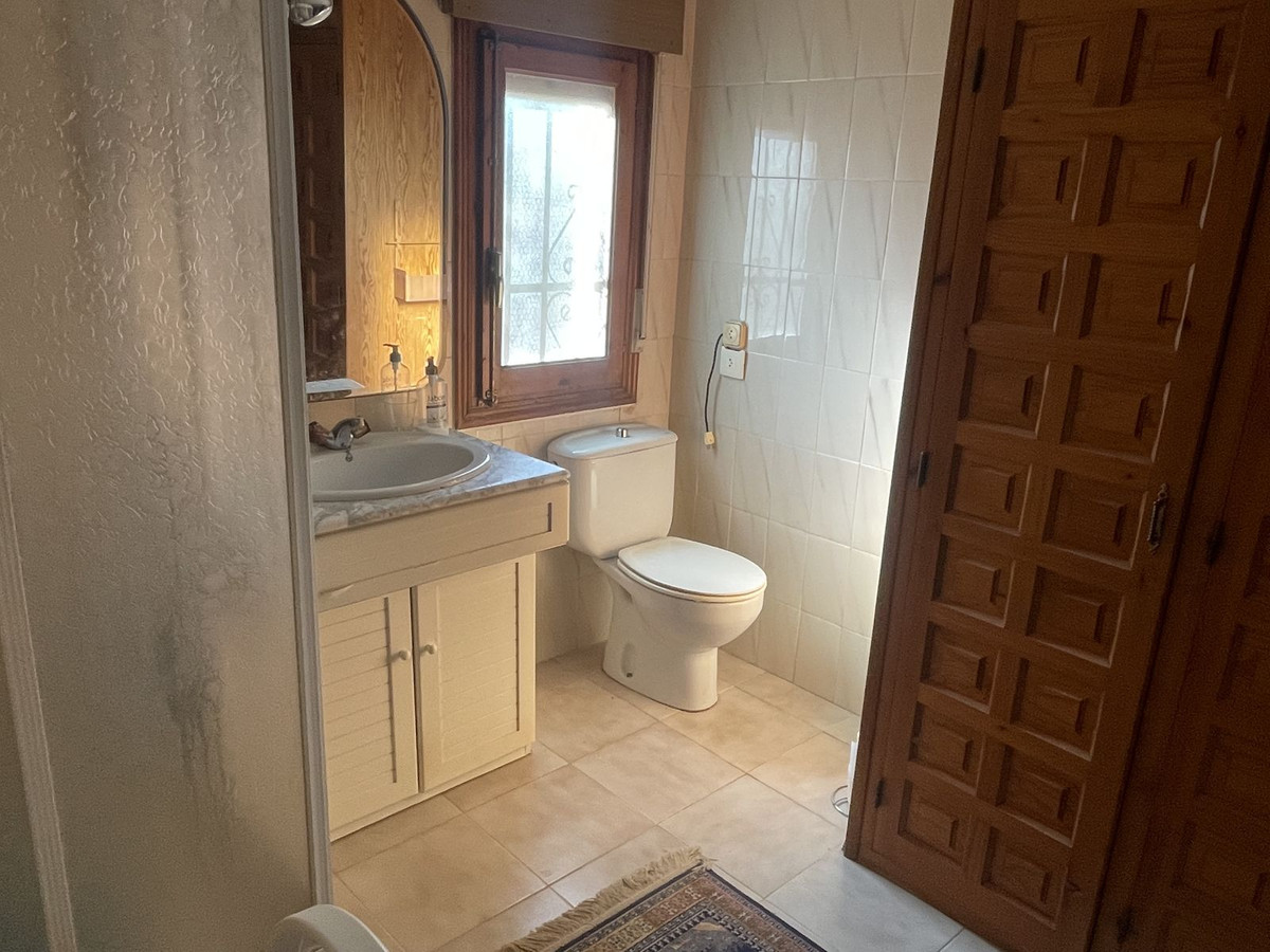 Se vende Villa - Chalet de 5 dormitorios en Costa Blanca, Alicante, España
