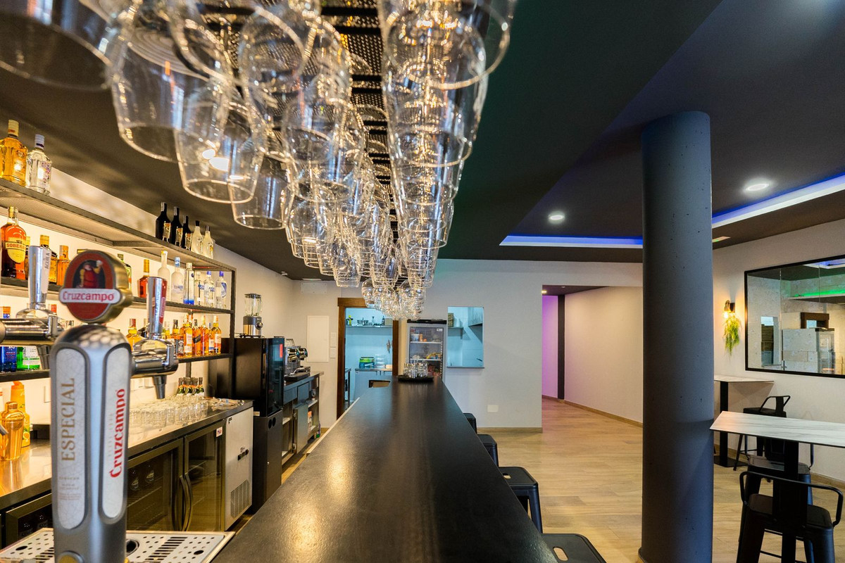 Se vende Restaurante  en Costa Del Sol, Málaga, España